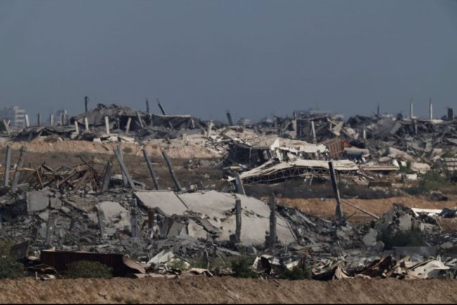 ISREALI STRIKE HITS GAZA HOSPITAL, JOURNALISTS AND RESCURERS AMONG DEAD