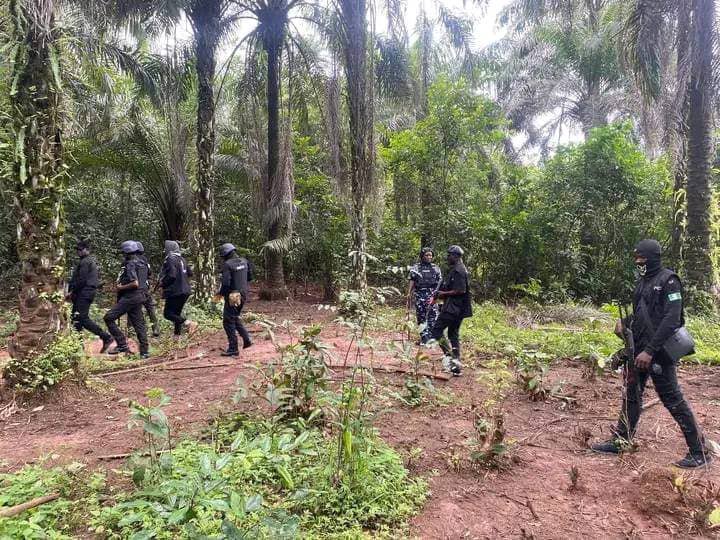 “No Hiding Place For Cr!minals” – Imo Police Command storms Okigwe after the shocking k!ll!ng of a couple and others in Imo State.