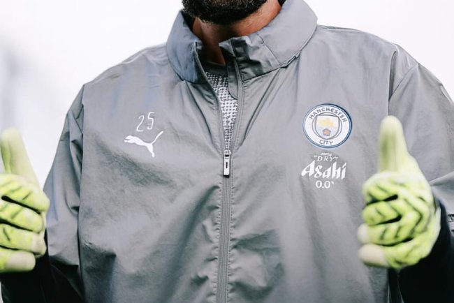 Gigio Donnarumma Hits the Ground Running at Man City!